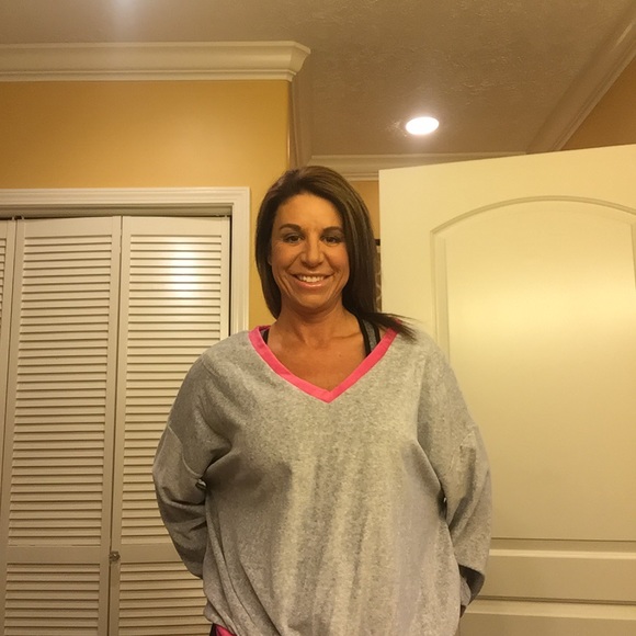 Vneck Casual Top - Picture 4 of 4